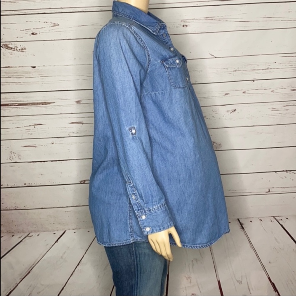 Liz Lange Maternity Chambray Denim Tunic Size Medium